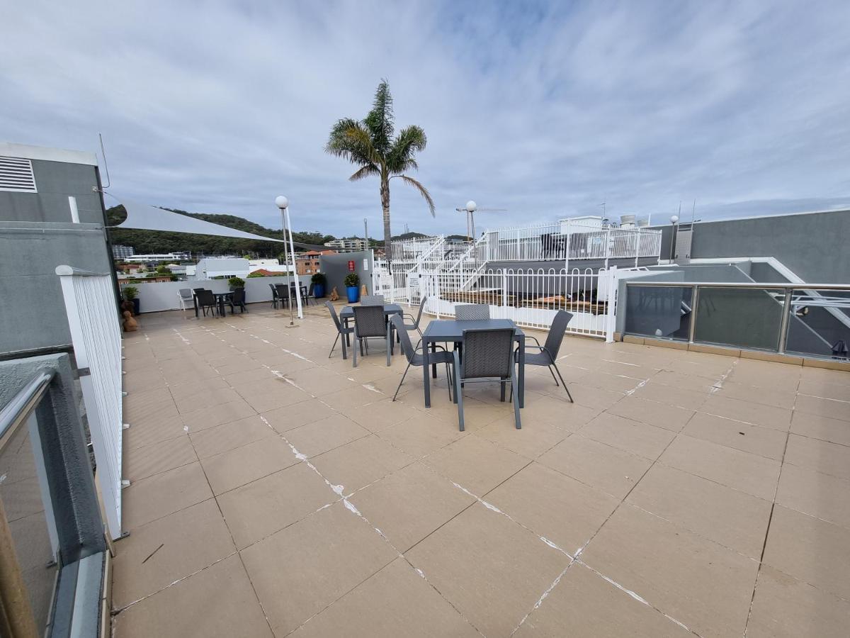 Nelson Towers & Nelson Bay
