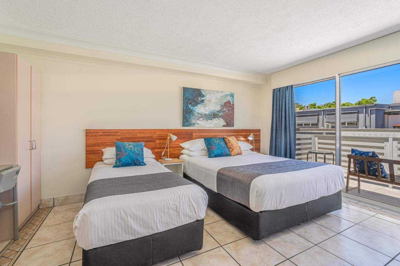 Nelson Towers & 3* Nelson Bay