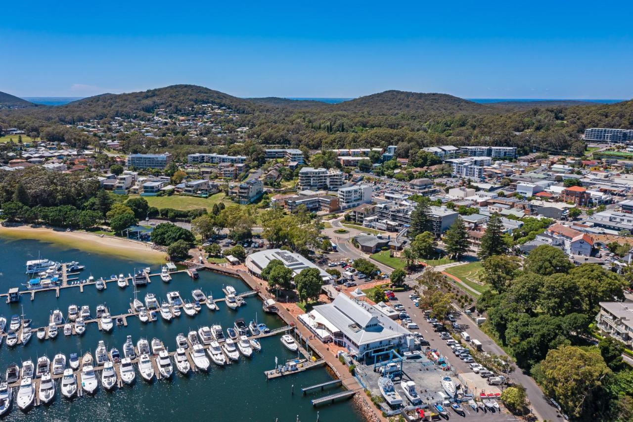 Nelson Towers & 3* Nelson Bay